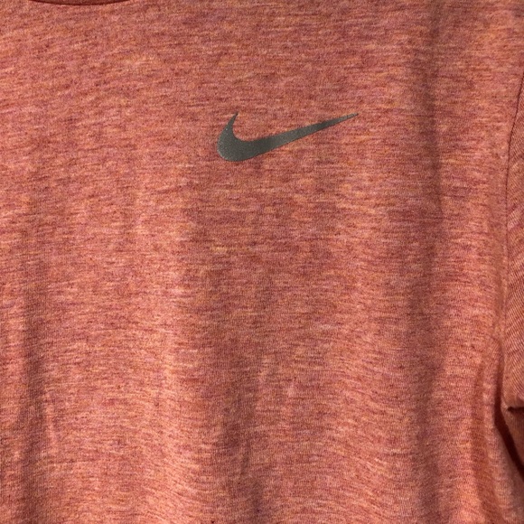 Nike Salmon Pink Running Dri-Fit T-Shirt - Picture 5 of 15